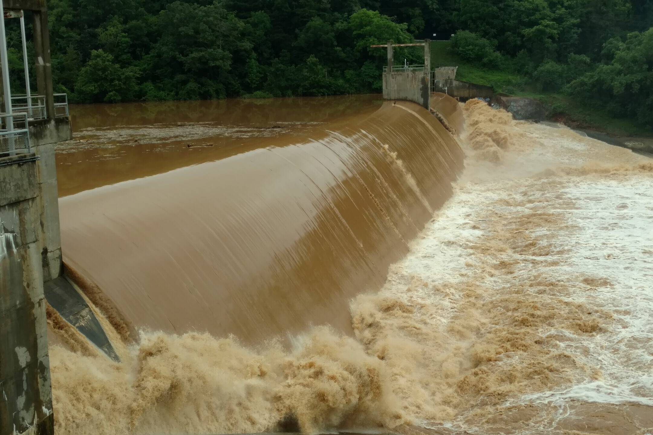 SR dam 5 31 2018 4 feet