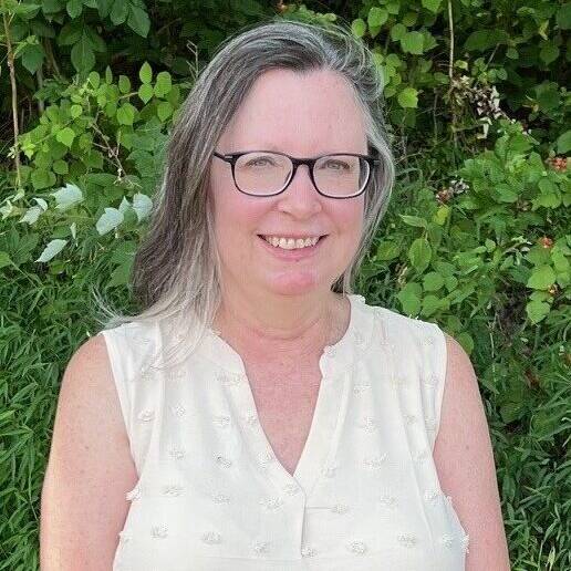 Betsy Nemeth Headshot