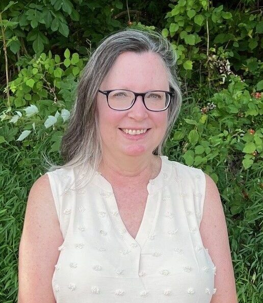 Betsy Nemeth Headshot